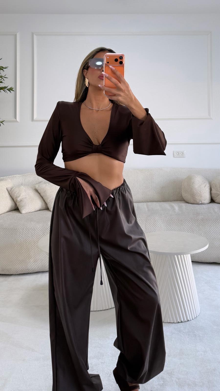 טופ לי חום